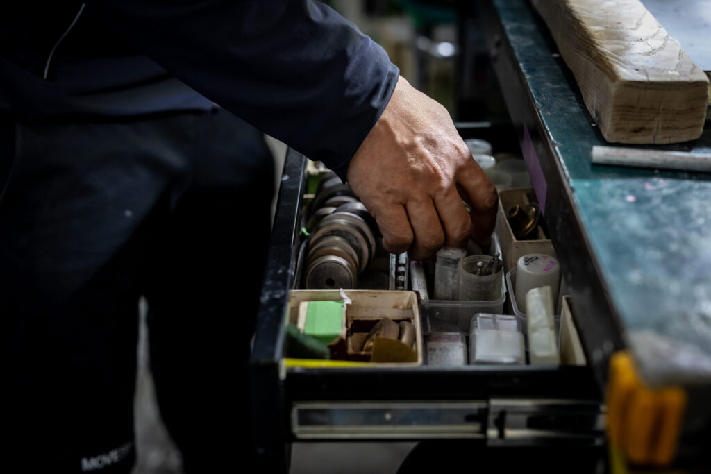 受け継がれる技術と変化する伝統の現在地|江戸切子|株式会社玻璃匠山田硝子