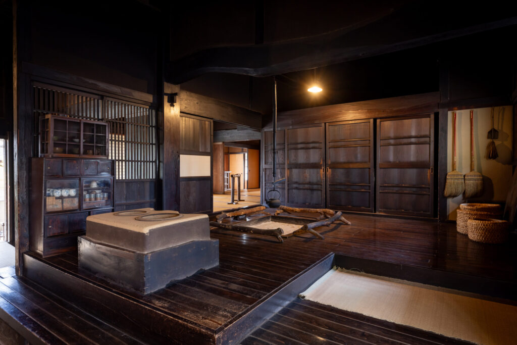 吉野家（農家）式台付きの玄関｜江戸東京たてもの園