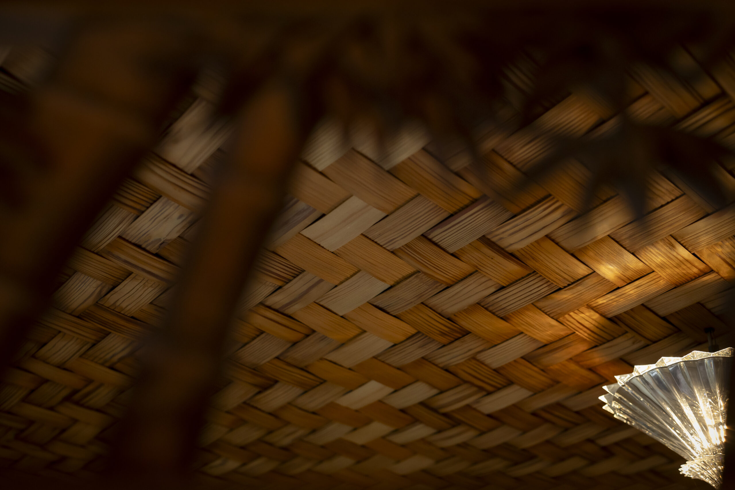 二階次の間 網代天井｜神田の家 井政（通常時は内部非公開）